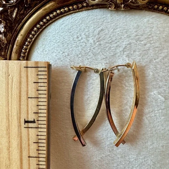 Elegant 14K Gold (White and Yellow) Hoop Earrings - Picture 6 of 7